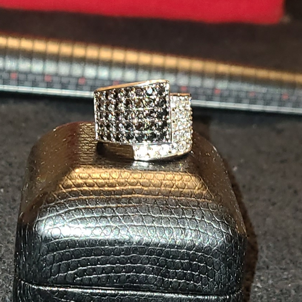 Premier Designs Band Ring with Plenty of Bling with 2 Different Type of Stones